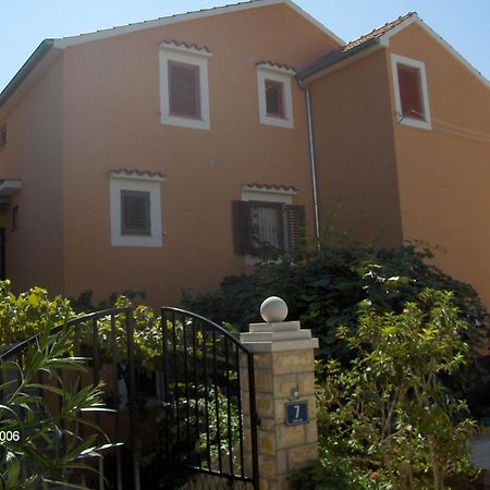 Apartments Beba Mali Lošinj Exteriör bild