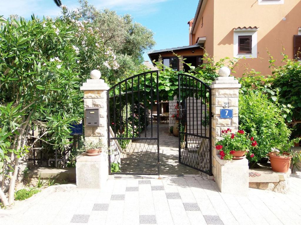 Apartments Beba Mali Lošinj Rum bild