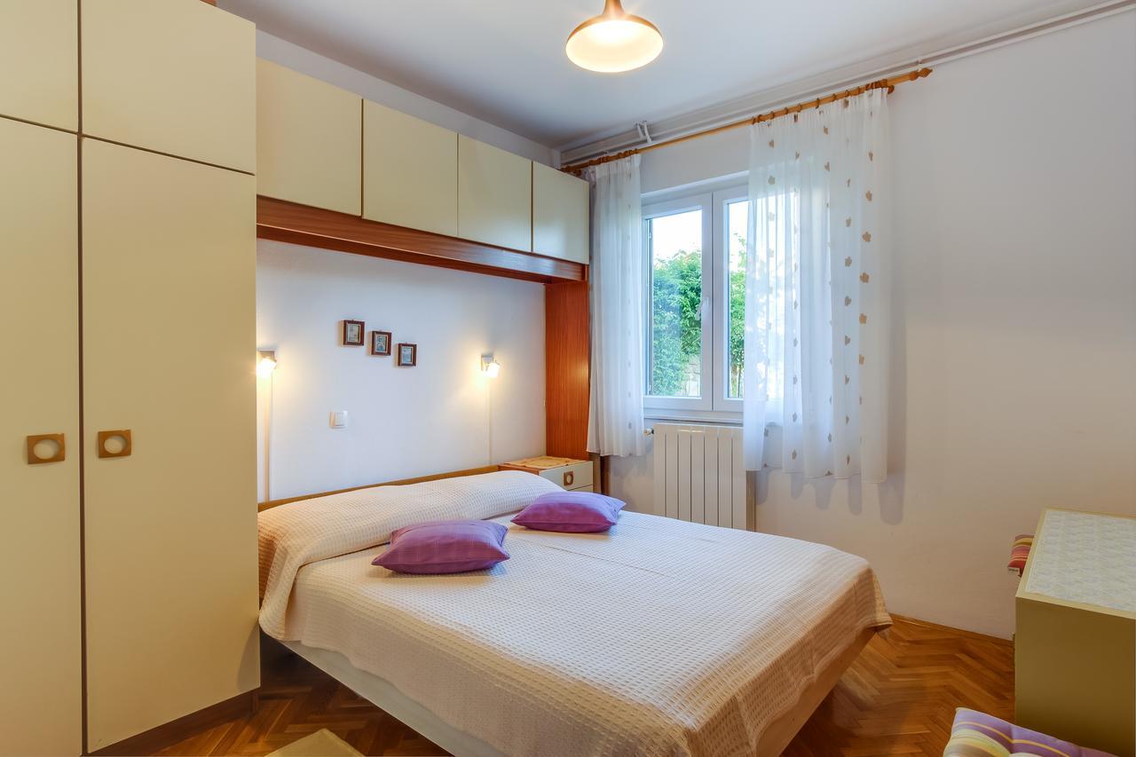 Apartments Beba Mali Lošinj Exteriör bild