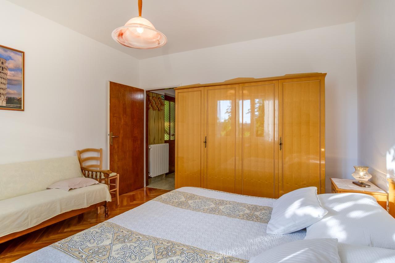 Apartments Beba Mali Lošinj Exteriör bild